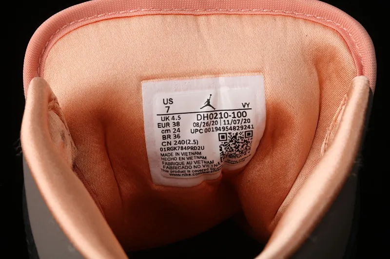 All categories Air Jordan Jordan series basketball shoes Air Jordan 1 Mid G version pure original Air Jordan 1 Mid AJ1 Joe 1 black pink peach Goddess Day mid-top basketball shoes DH0210-100